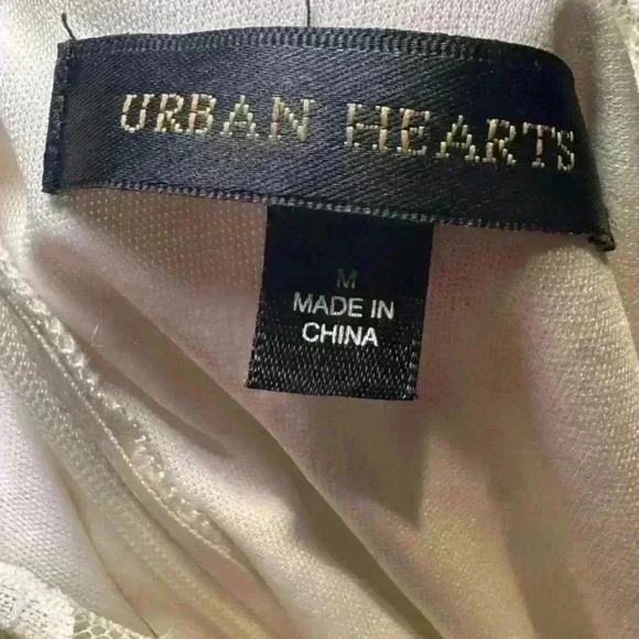 NWT- Urban Hearts - White Lace Top / Black Bottom - Size Medium - Picture 5 of 5